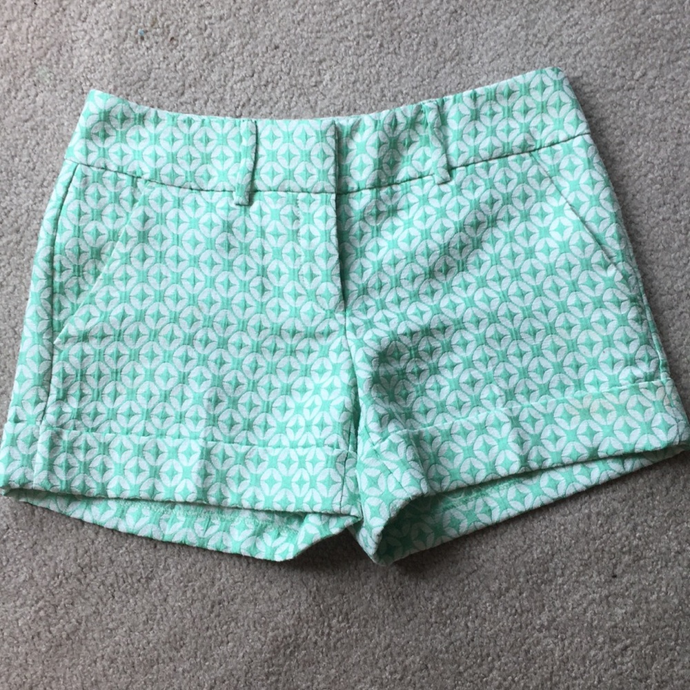 New York & Company Shorts - Picture 1 of 3